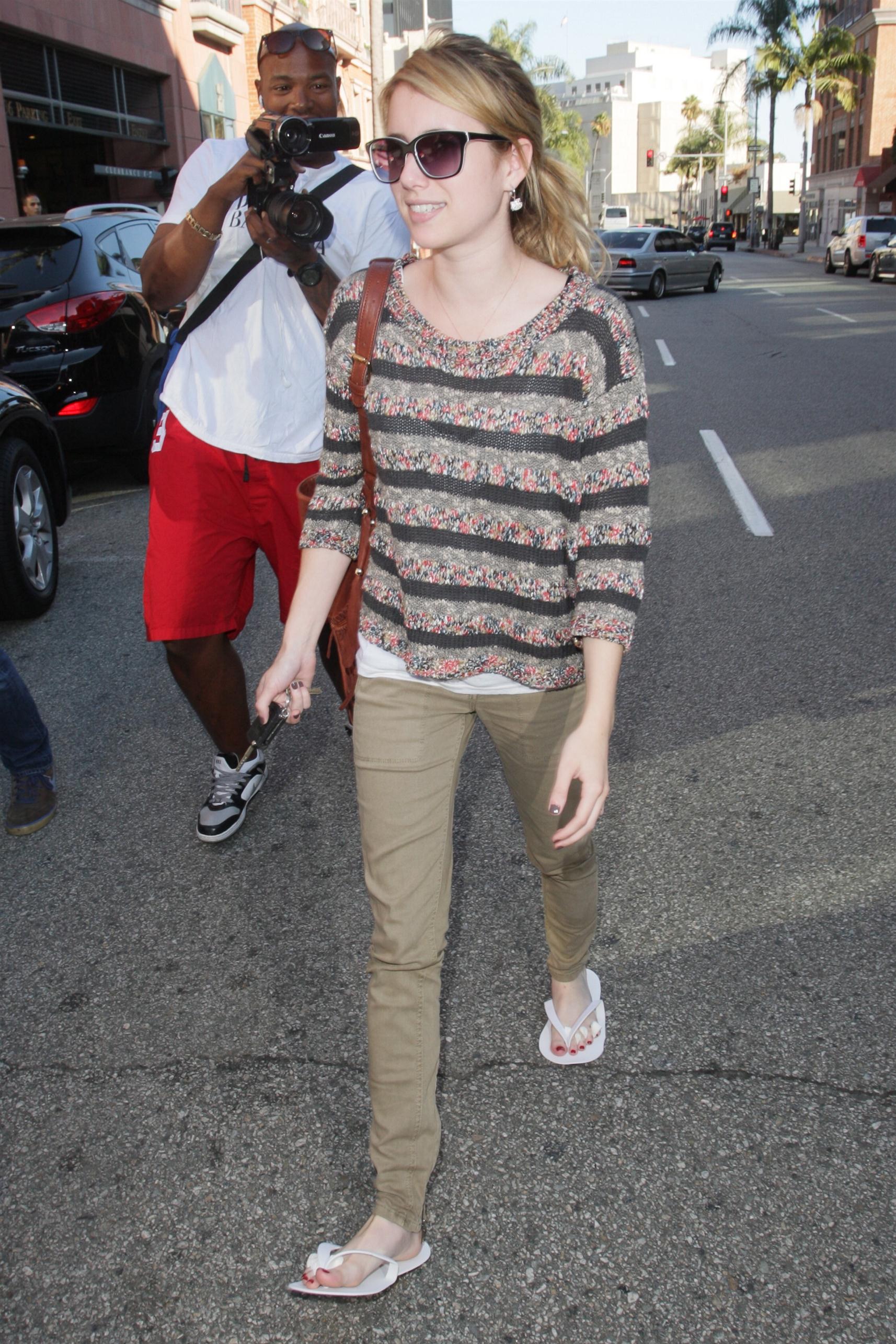 Emma Roberts leaving a nail salon in Beverly Hills photos | Picture 63950